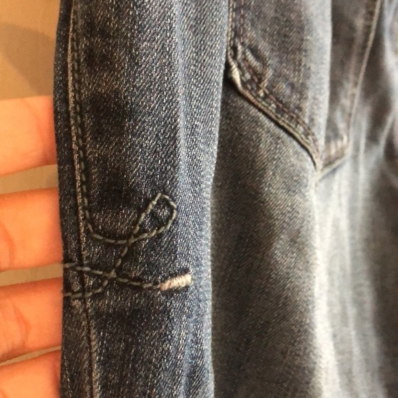 Level 99. Wide Leg Low Rise Medium Wash Denim Jeans 29 (8) - Picture 9 of 14